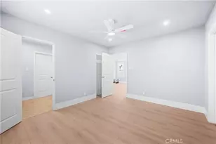 941 W 55th St, Los Angeles, CA 90037 - Photo 29