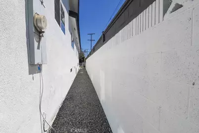 1839 W 35th Place, Los Angeles, CA 90018 - Photo 7