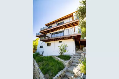 4300 Camello Road, Woodland Hills, CA 91364 - Photo 23