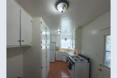727 S Caswell, Compton, CA 90220 - Photo 25