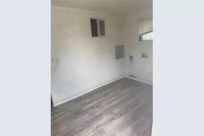 652 W 87th, Los Angeles, CA 90044 - Photo 37