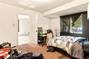 652 W 87th, Los Angeles, CA 90044 - Photo 21