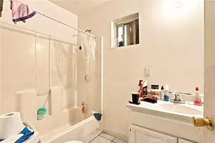 652 W 87th, Los Angeles, CA 90044 - Photo 29