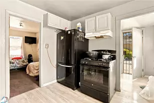 652 W 87th, Los Angeles, CA 90044 - Photo 25