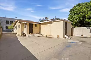 652 W 87th, Los Angeles, CA 90044 - Photo 41