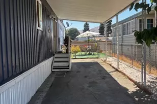 120 Sir Damas Dr, Riverside, CA 92507 - Photo 3