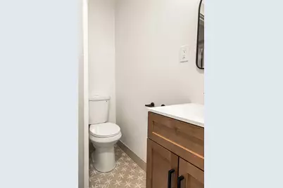 1132 W 56th, Los Angeles, CA 90037 - Photo 37