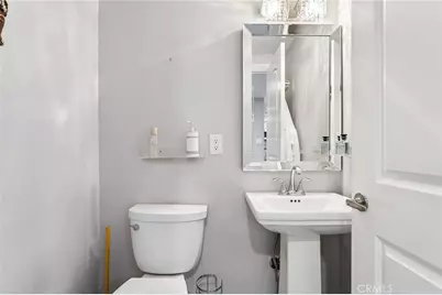 1221 N Kings, West Hollywood, CA 90069 - Photo 15