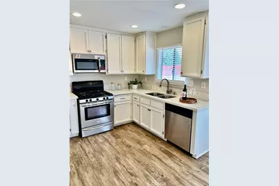 14977 Mauna Loa Street, Hesperia, CA 92345 - Photo 9