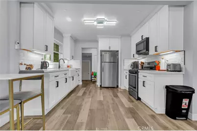 1162 39th Place, Los Angeles, CA 90037 - Photo 9