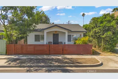 1162 39th Place, Los Angeles, CA 90037 - Photo 1