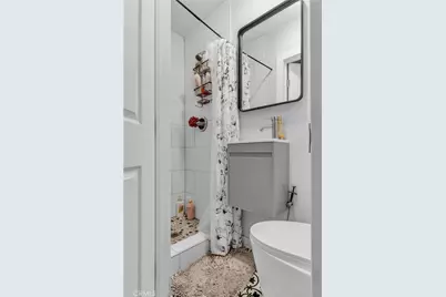 1162 39th Place, Los Angeles, CA 90037 - Photo 15
