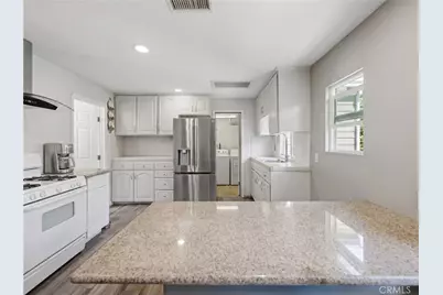 1164 Mentone, Pasadena, CA 91103 - Photo 15