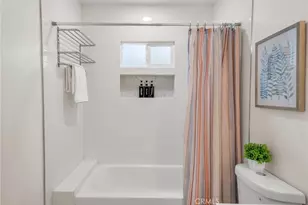 103 N Harvard, Los Angeles, CA 90004 - Photo 33