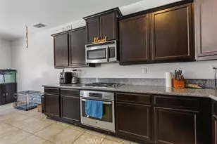 14239 Purple Canyon Rd, Adelanto, CA 92301 - Photo 11