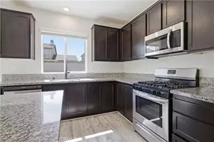 12978 Oakwood St, Victorville, CA 92392 - Photo 13