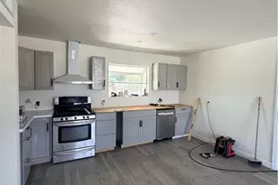 4705 Misty Ct, Bakersfield, CA 93309 - Photo 9