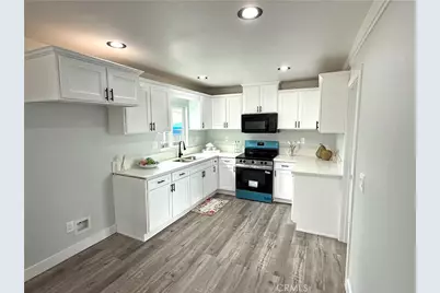 8735 Beach, Los Angeles, CA 90002 - Photo 5