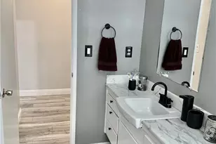 16713 Sunburst St, North Hills, CA 91343 - Photo 19