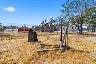 7425 Joshua View, Yucca Valley, CA 92284 - Photo 27