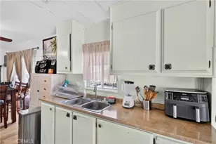 5450 N Paramount, Long Beach, CA 90805 - Photo 17