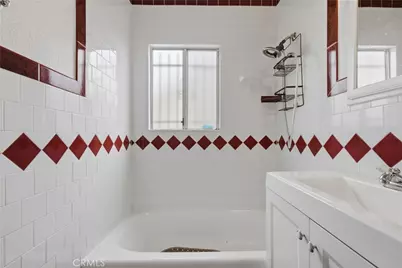 2412 W Tichenor Street, Compton, CA 90220 - Photo 23
