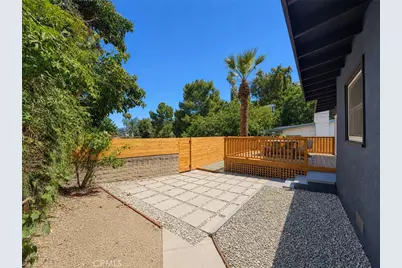 885 Montecito, Los Angeles, CA 90031 - Photo 25