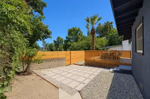 885 Montecito, Los Angeles, CA 90031 - Photo 25