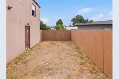 428 E Oaks, Compton, CA 90221 - Photo 7