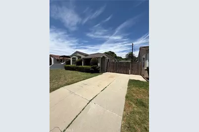 219 E Bort Street, Long Beach, CA 90805 - Photo 3