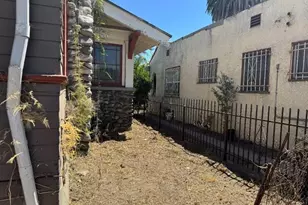 1749 W 49th, Los Angeles, CA 90062 - Photo 27