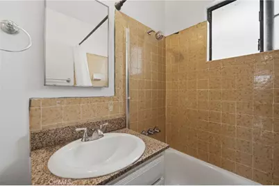 10128 Walnut #E, Bellflower, CA 90706 - Photo 17