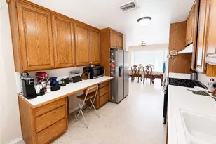 11247 Ruffner, Los Angeles, CA 91344 - Photo 9