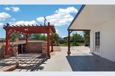 44520 Fenhold, Lancaster, CA 93535 - Photo 9