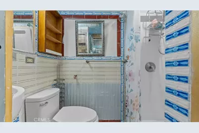 9501 Baird Ave, Los Angeles, CA 90002 - Photo 23
