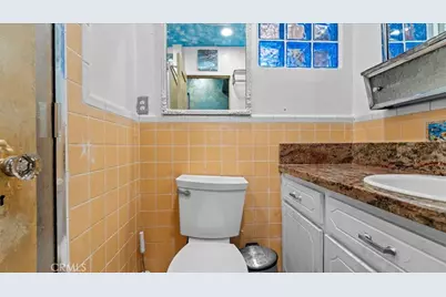 9501 Baird Ave, Los Angeles, CA 90002 - Photo 19