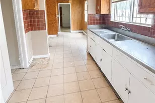 131 E 99th, Los Angeles, CA 90003 - Photo 3