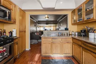 1308 W 82nd St, Los Angeles, CA 90044 - Photo 13