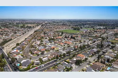 19518 Thornlake Avenue, Cerritos, CA 90703 - Photo 41