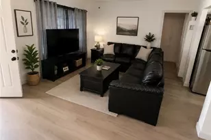 612 Townsley, Bakersfield, CA 93304 - Photo 5