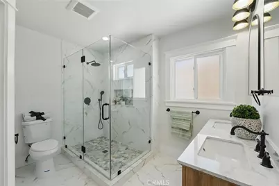 2111 S Bronson, Los Angeles, CA 90018 - Photo 27