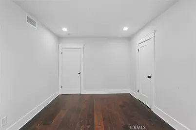 2111 S Bronson, Los Angeles, CA 90018 - Photo 33