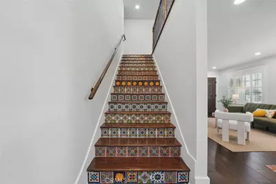 2111 S Bronson, Los Angeles, CA 90018 - Photo 19