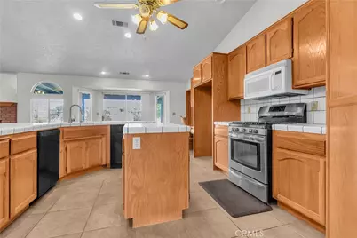 12445 Reata, Apple Valley, CA 92308 - Photo 25