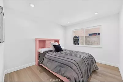 12412 Viarna Street, Cerritos, CA 90703 - Photo 25