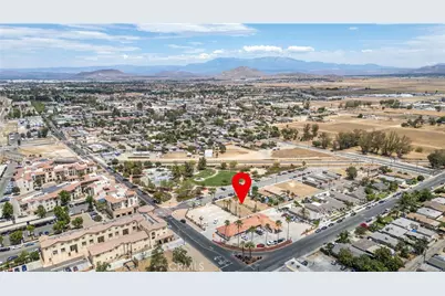 125 E 10th St, Perris, CA 92570 - Photo 5