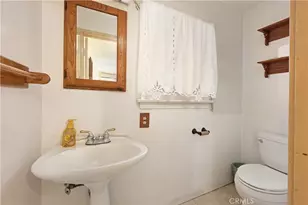 7904 7th St, Downey, CA 90241 - Photo 23