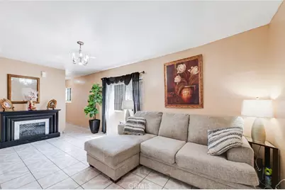 2019 E Shauer, Compton, CA 90222 - Photo 9