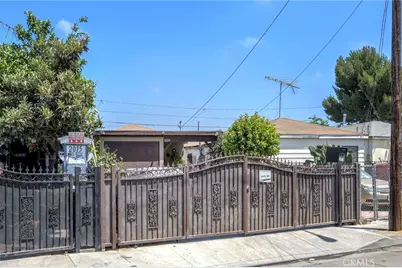 2019 E Shauer, Compton, CA 90222 - Photo 5