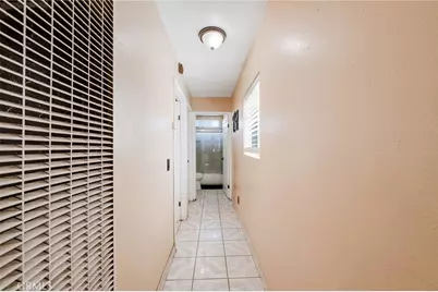 2019 E Shauer, Compton, CA 90222 - Photo 17